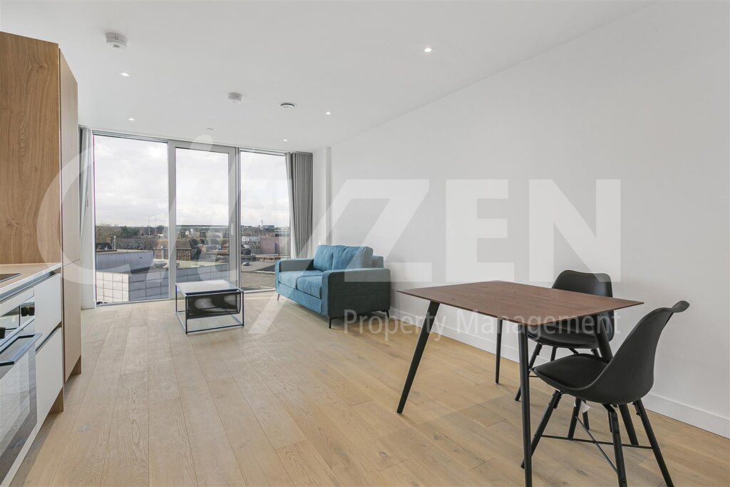 THE CLARENDON, 37 Clarendon Road, Watford