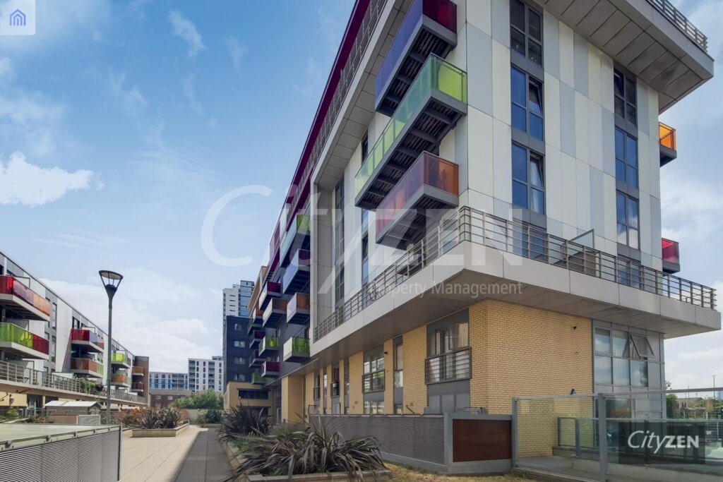 Azura Court, Warton Road