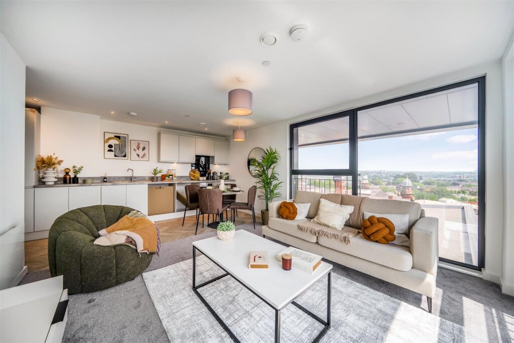 Willow Court, Salford