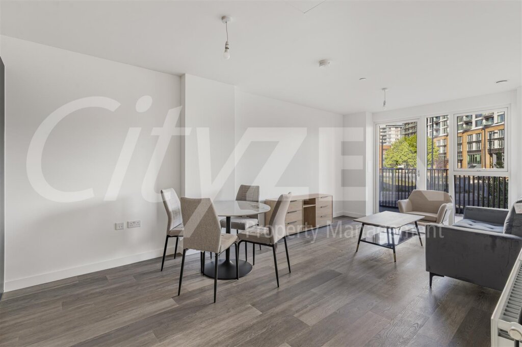373 Horn Lane, London