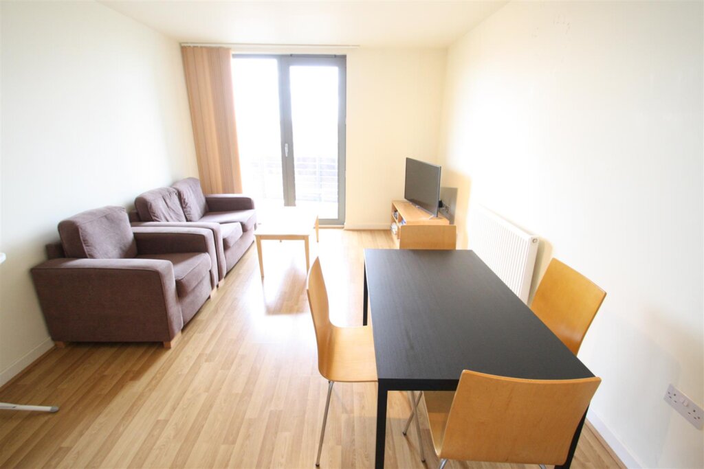 Thomas Fry Court, One Stratford