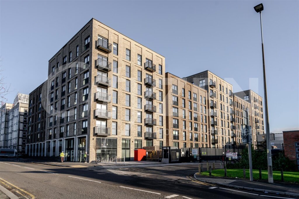 Berkeley Square, 319 – 321 Ordsall Lane