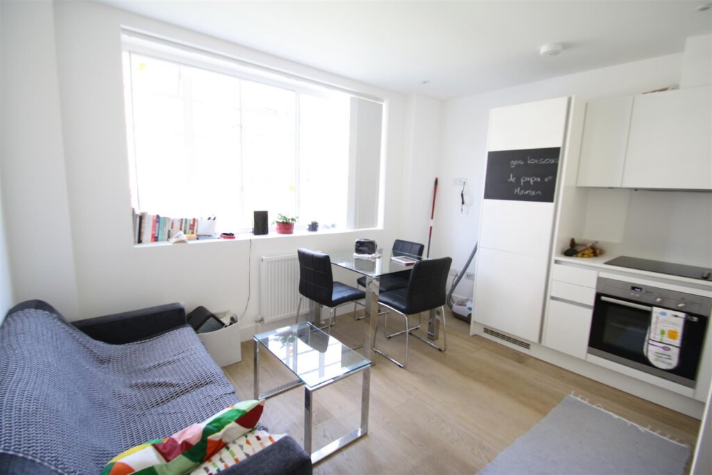 Sail Loft Court, Dod Street, London
