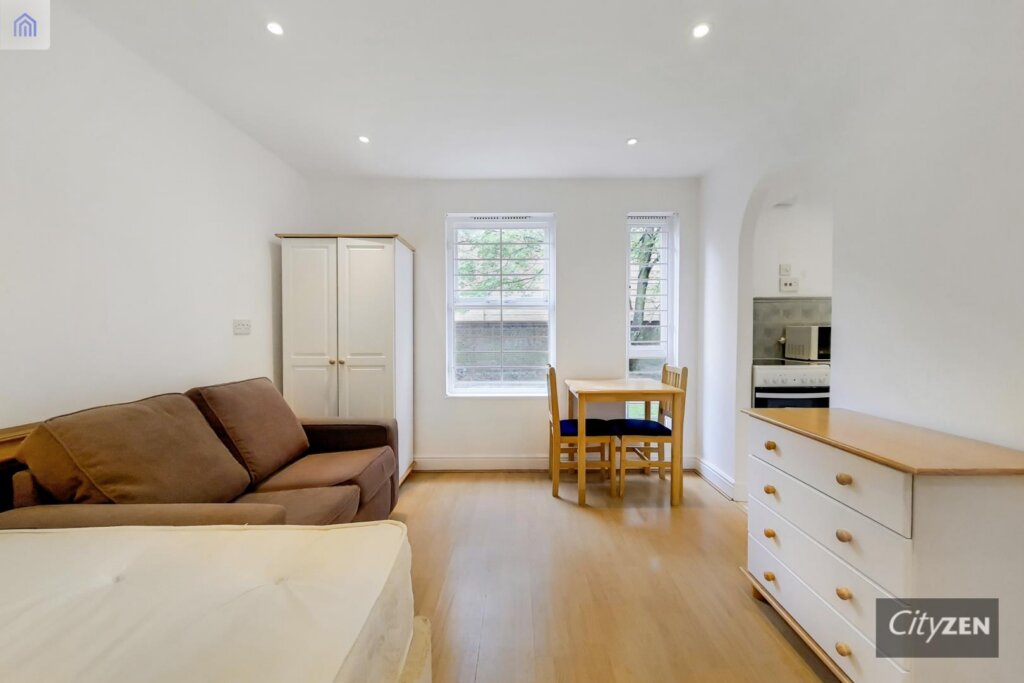 Coopers Close, Stepney Green